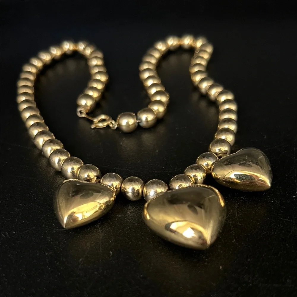 Vintage 20” Gold Tone Beaded Necklace with Three Heart Pendants - Picture 9 of 10